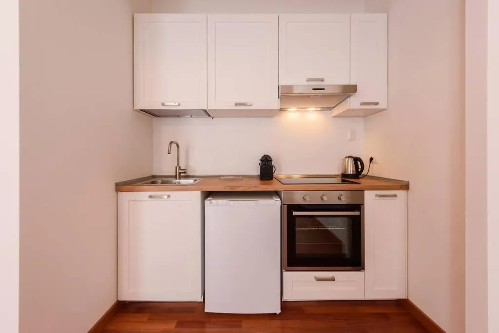 Ac & Wifi Newly Renovated Apartment 피렌체